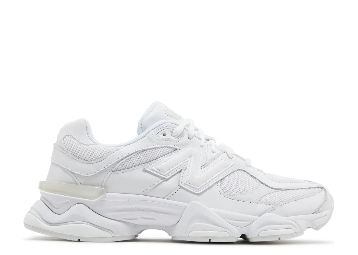 9060 'Triple White'