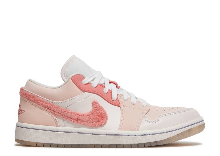 Davenzarry | Women's Air Jordan 1 Low SE 'Mighty Swooshers' | View 1