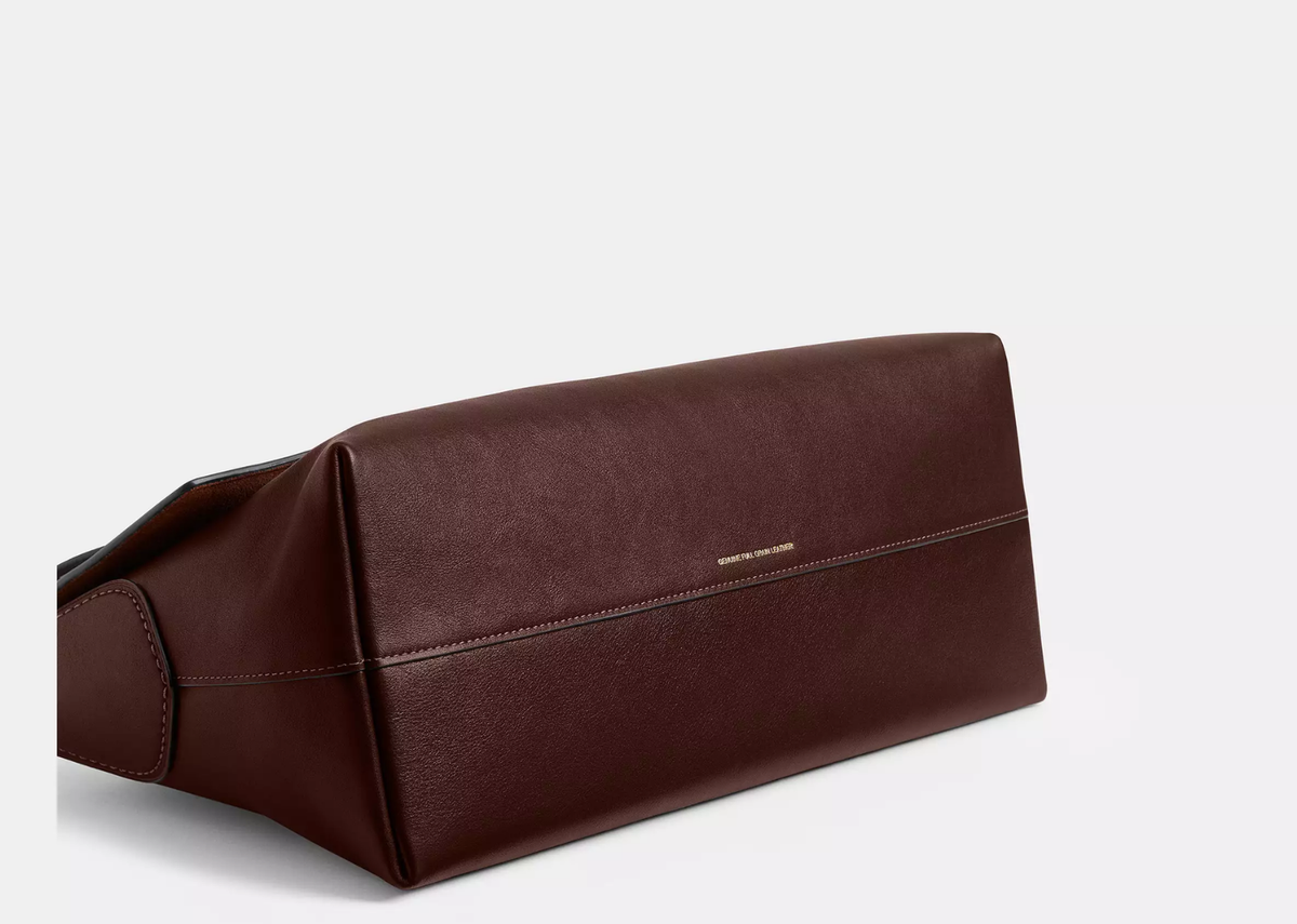 Davenzarry | Coach Chelsea Shoulder Bag 36 Brass/Maple | View 4